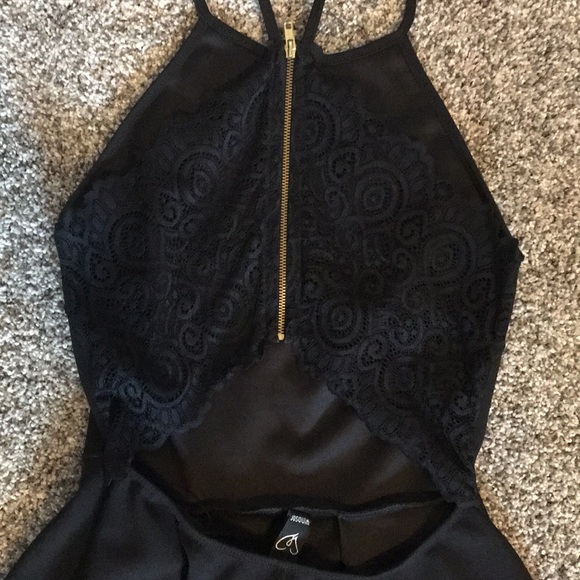 Simple Black Dress - Picture 3 of 3